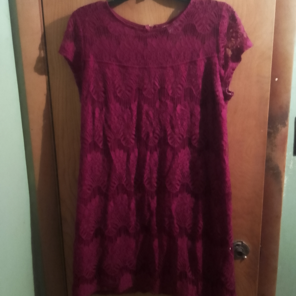 Charlotte Russe Burgundy Lace Dress‎